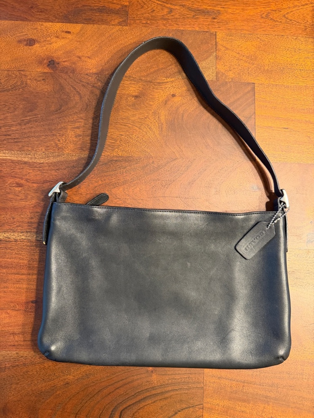 COACH Vintage Y2K Thick Full-Grain Glove-Tanned Leather Shoulder Bag w/ Tag VGC